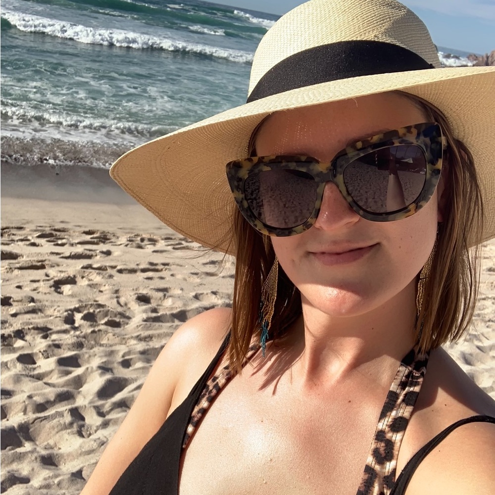 Stylish Tortoiseshell Sunglasses